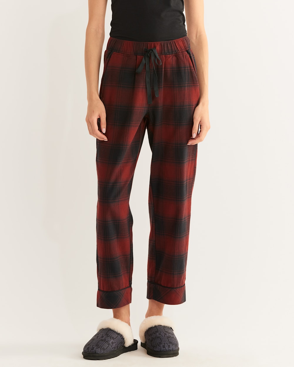 ALTERNATE VIEW OF WOMEN'S PAJAMA PANTS IN RED/BLACK OMBRE image number 2