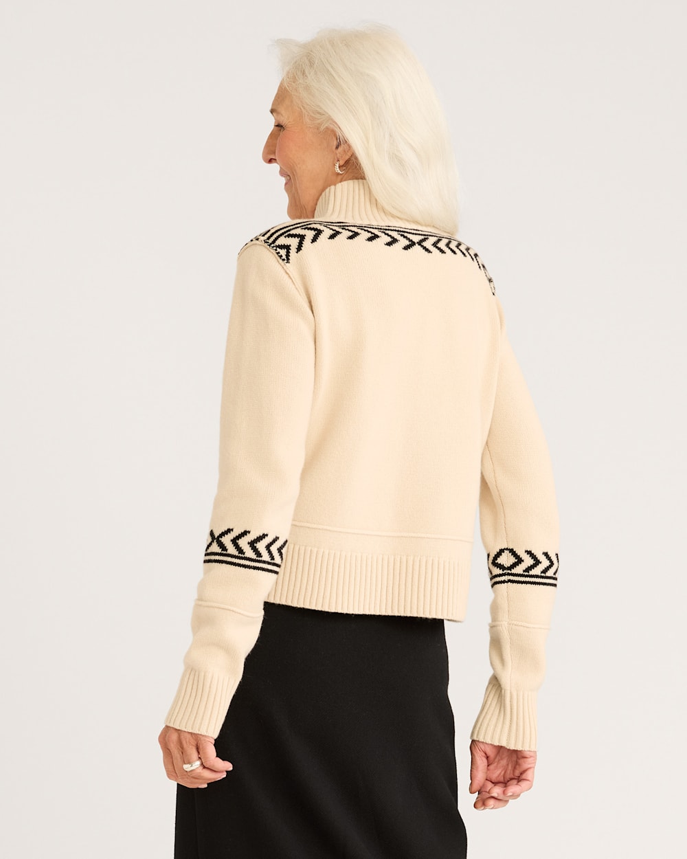 ALTERNATE VIEW OF WOMEN'S VINTAGE MOCKNECK MERINO PULLOVER IN OATMILK/BLACK image number 3