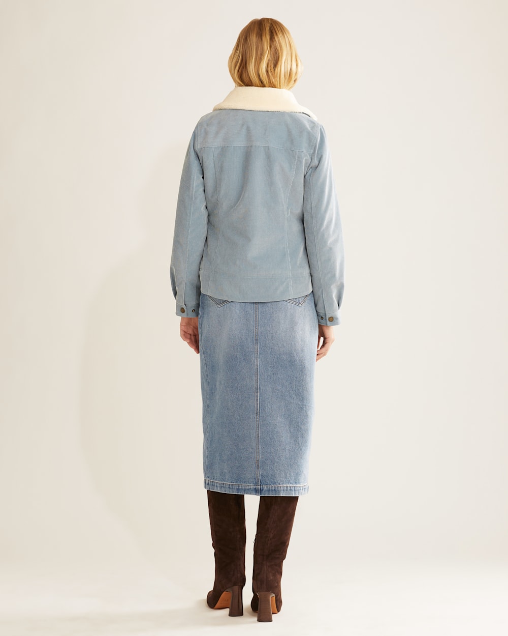 ALTERNATE VIEW OF WOMEN'S WIND RIVER CORDUROY TRUCKER JACKET IN FADED BLUE image number 3