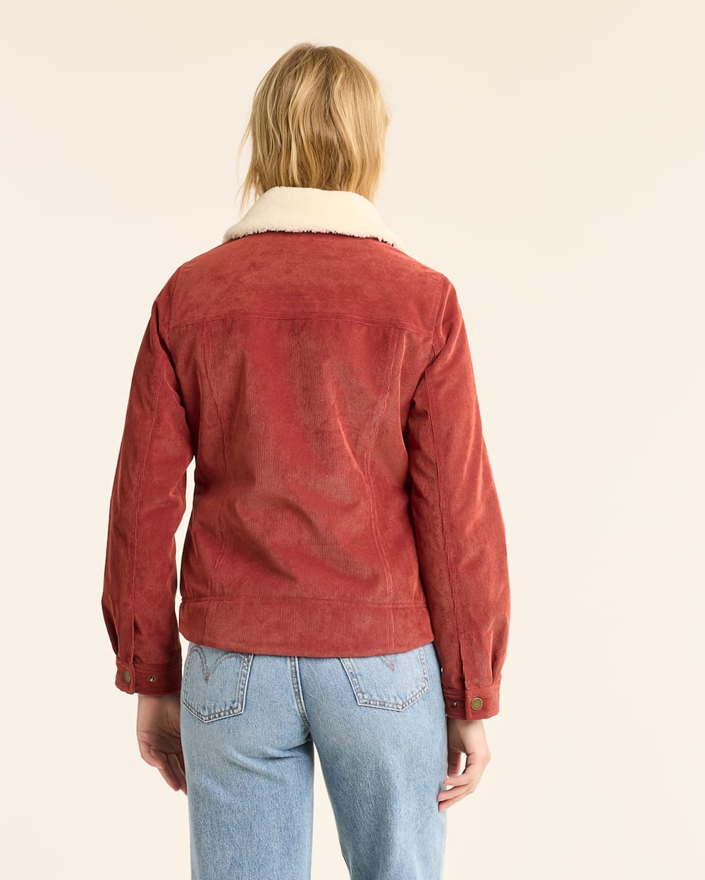 ALTERNATE VIEW OF WOMEN'S WIND RIVER CORDUROY TRUCKER JACKET IN ROASTED RUSSET image number 3