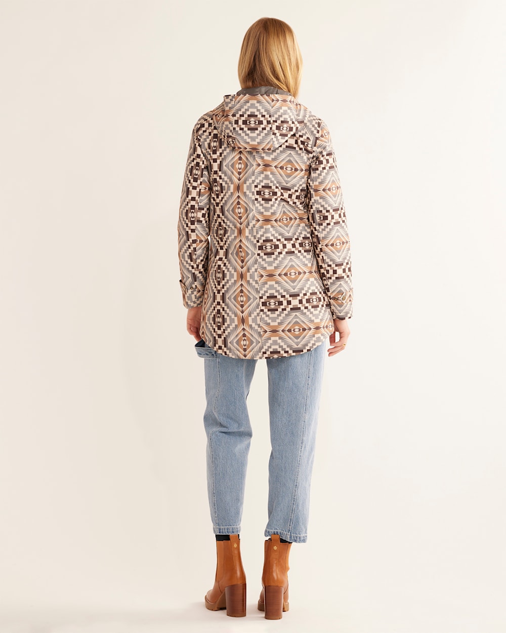 ALTERNATE VIEW OF WOMEN'S SEQUOIA INSULATED RIPSTOP ANORAK IN TAN ABIQUIU SKY image number 3