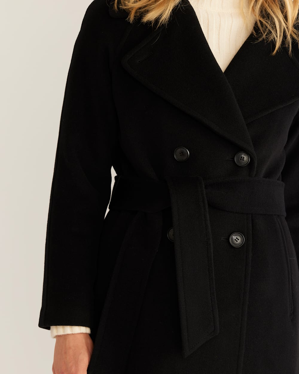 ALTERNATE VIEW OF WOMEN'S UPTOWN LONG WOOL COAT IN BLACK image number 4