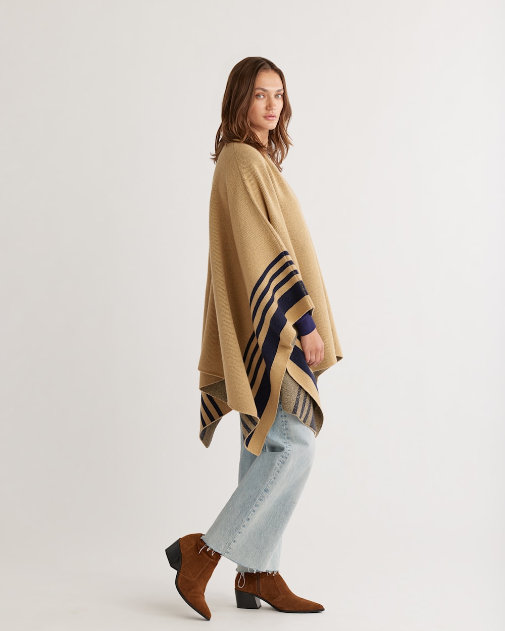 WOMEN S LAMBSWOOL KNIT BLANKET CAPE