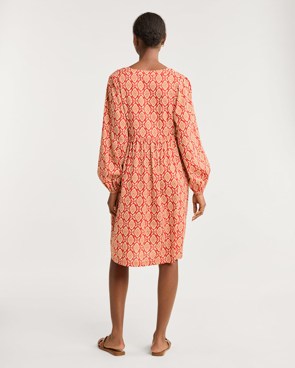 ALTERNATE VIEW OF WOMEN'S JANA V-NECK DRESS IN RED MULTI image number 3