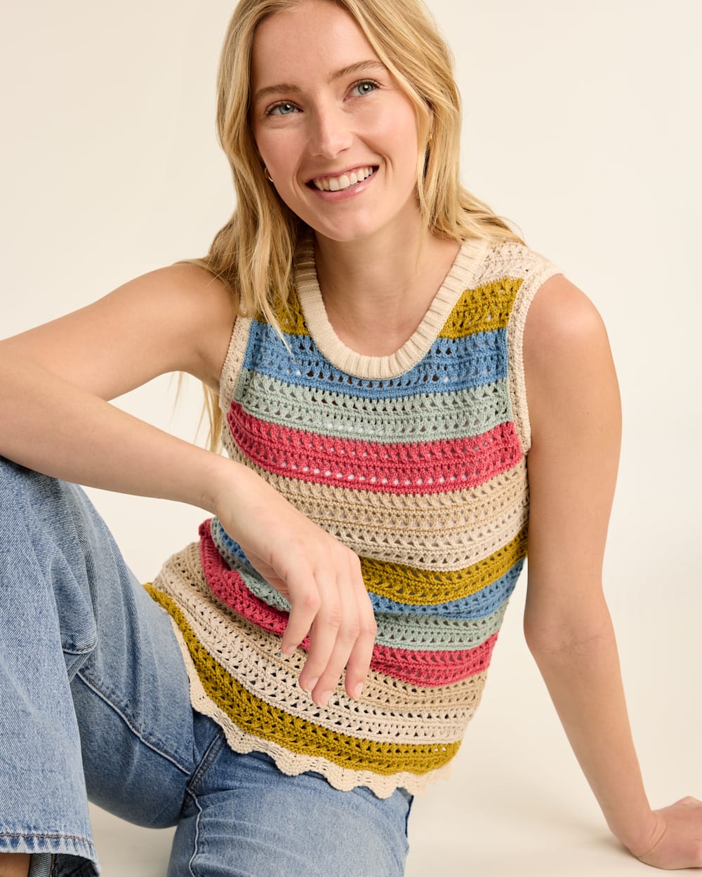 WOMEN'S SLEEVELESS CROCHET SWEATER IN SANDSHELL MULTI image number 1