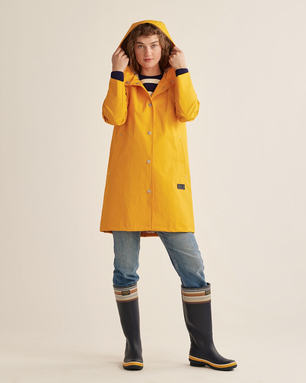 ALTERNATE VIEW OF WOMEN'S SEATTLE WATERPROOF SLICKER IN SUNSET YELLOW image number 4