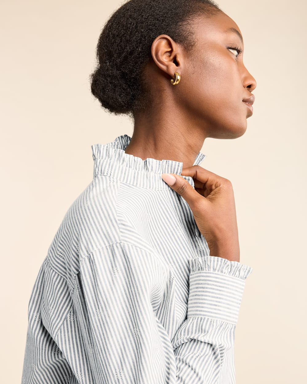 ALTERNATE VIEW OF WOMEN'S LONG-SLEEVE ELOISE SHIRT IN VINTAGE INDIGO/WHITE image number 5