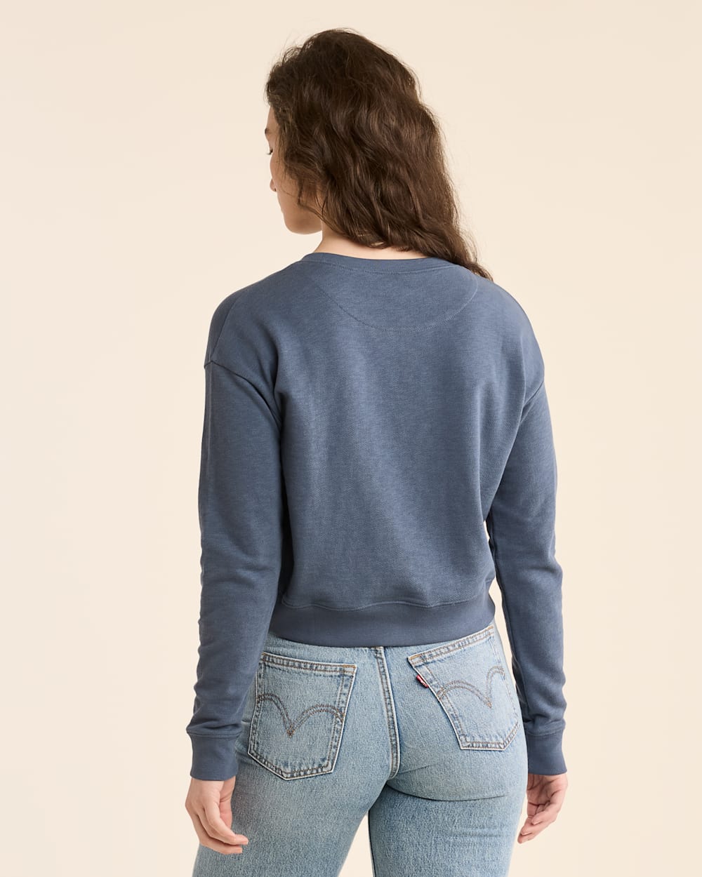 ALTERNATE VIEW OF WOMEN'S SQUARE GRAPHIC FRENCH TERRY CREWNECK IN VINTAGE INDIGO image number 3