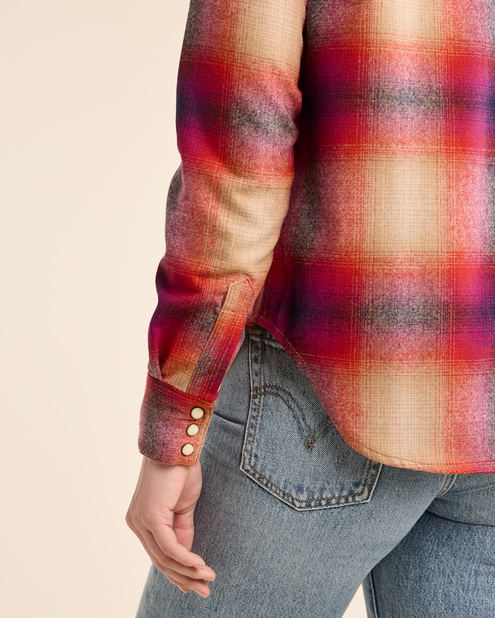 ALTERNATE VIEW OF WOMEN'S PLAID GAMBLER SHIRT IN NAVY/MAGENTA OMBRE image number 4