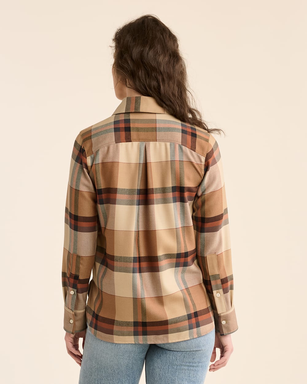 ALTERNATE VIEW OF WOMEN'S PLAID WORSTED WOOL SHIRT IN TAN/COPPER image number 3