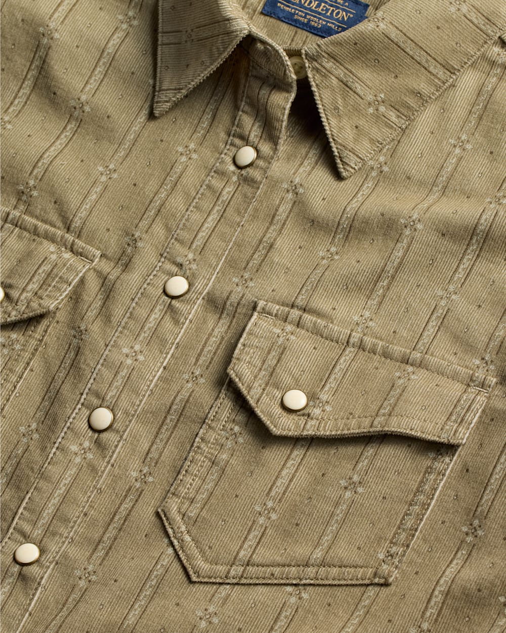 ALTERNATE VIEW OF WOMEN'S PRINTED CORDUROY GAMBLER SHIRT IN SAGE GREEN image number 6
