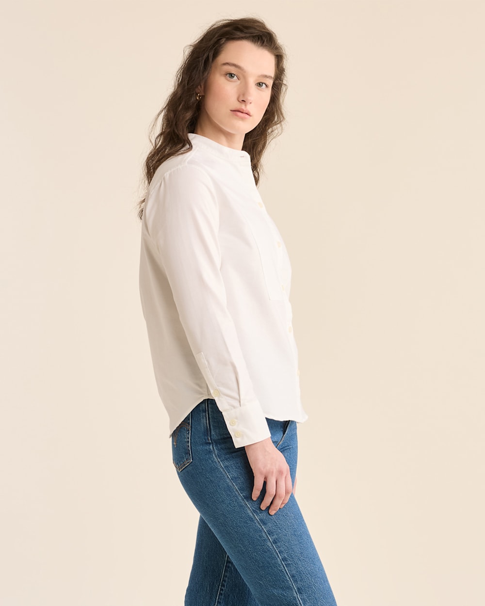 ALTERNATE VIEW OF WOMEN'S OXFORD TUXEDO SHIRT IN WHITE image number 2