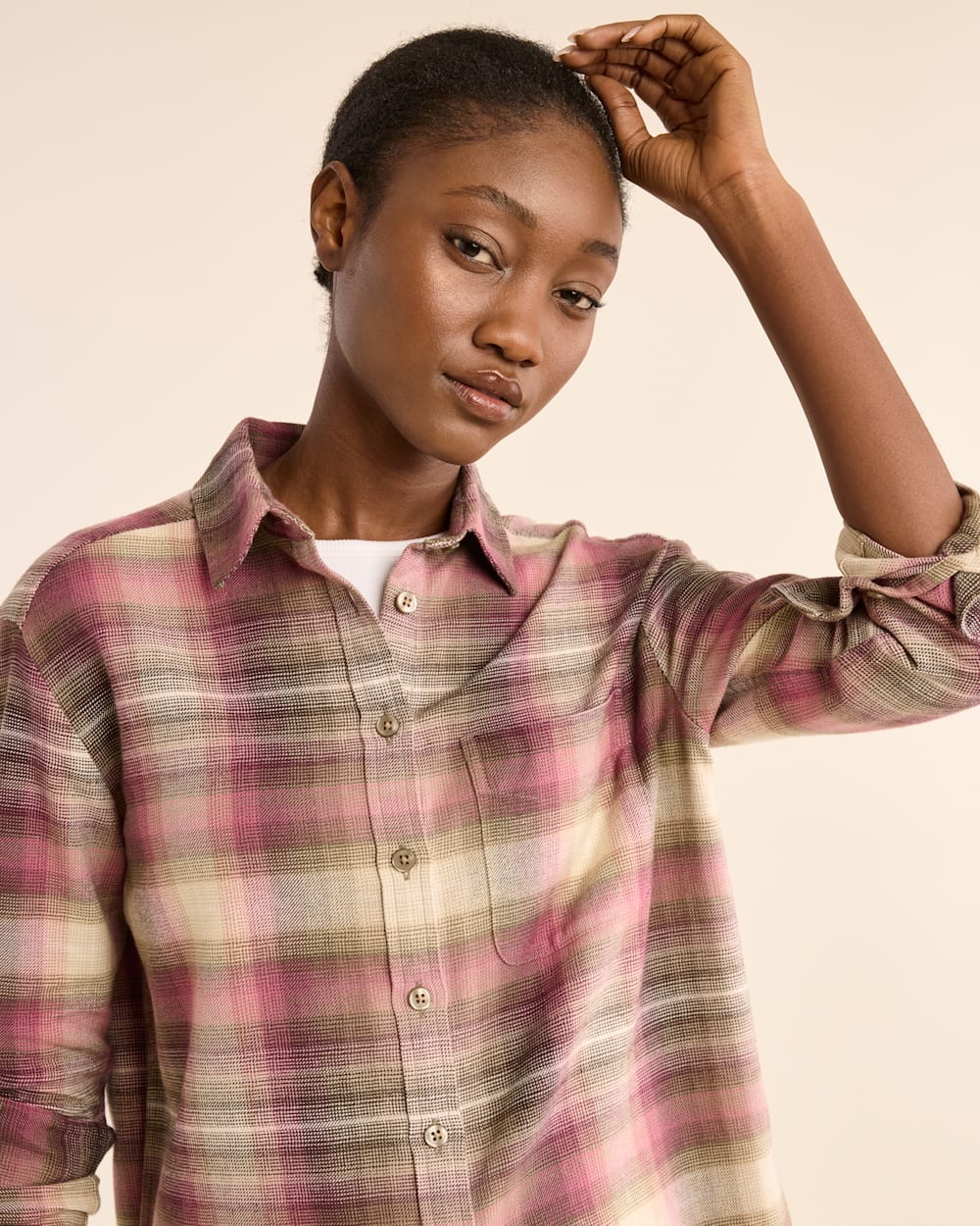 ALTERNATE VIEW OF WOMEN'S PLAID BOYFRIEND DOUBLEBRUSHED FLANNEL SHIRT IN ROSE/BROWN image number 5