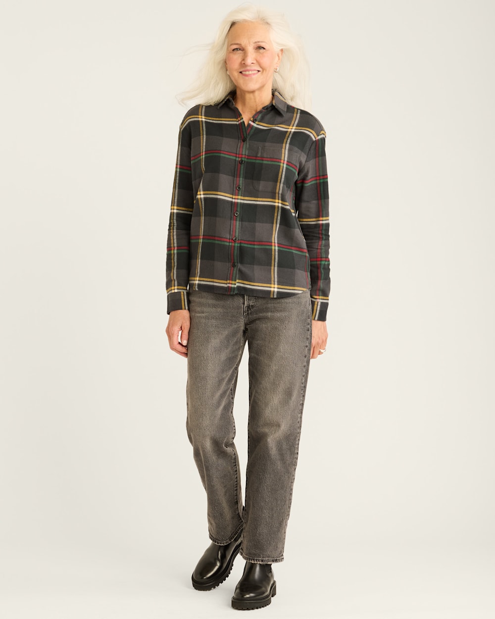 ALTERNATE VIEW OF WOMEN'S PLAID BOYFRIEND DOUBLEBRUSHED FLANNEL SHIRT IN BLACK MULTI image number 5