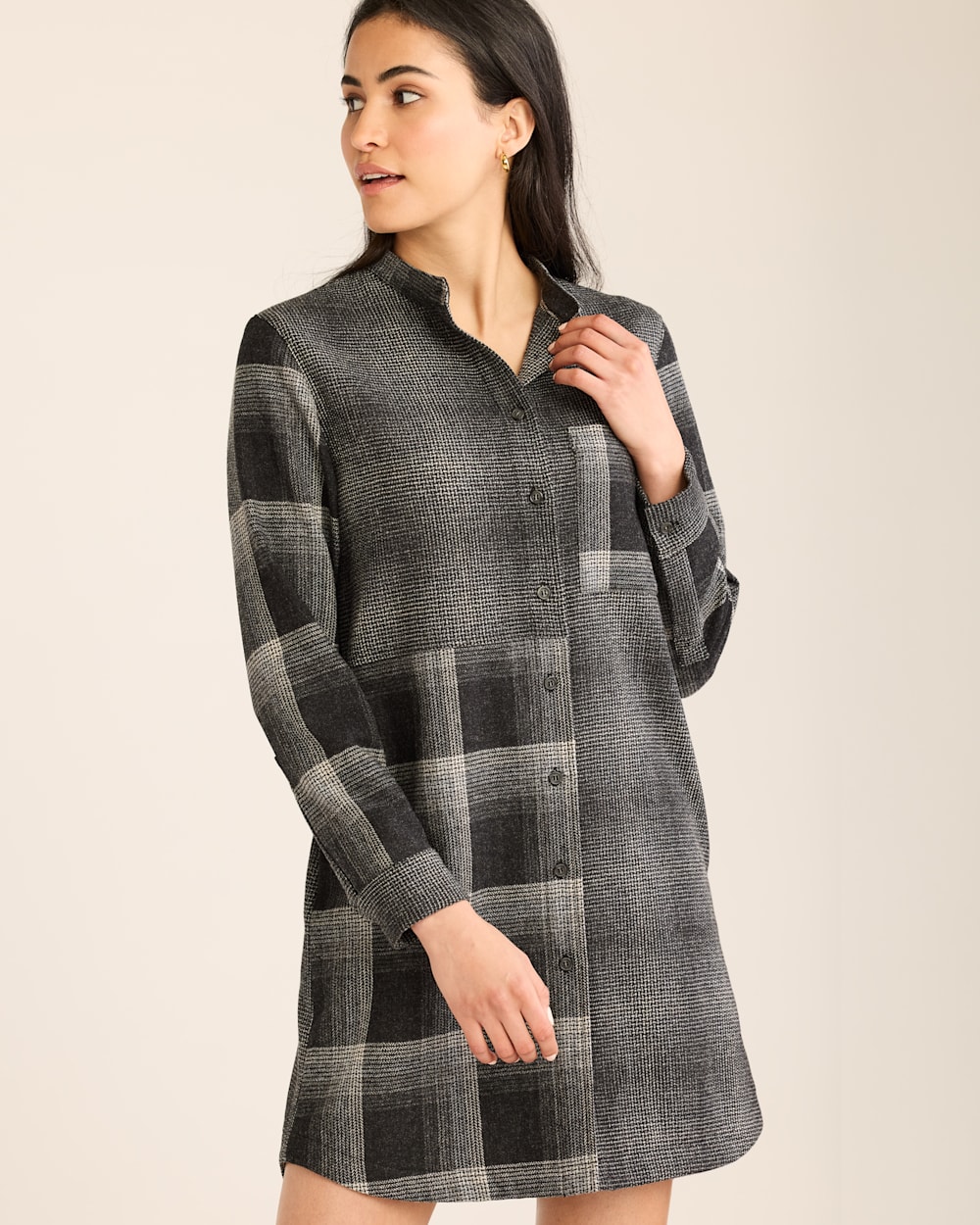 ALTERNATE VIEW OF WOMEN'S CENTENNIAL PLAID SHIRT DRESS IN OXFORD/GREY MIX OMBRE image number 6