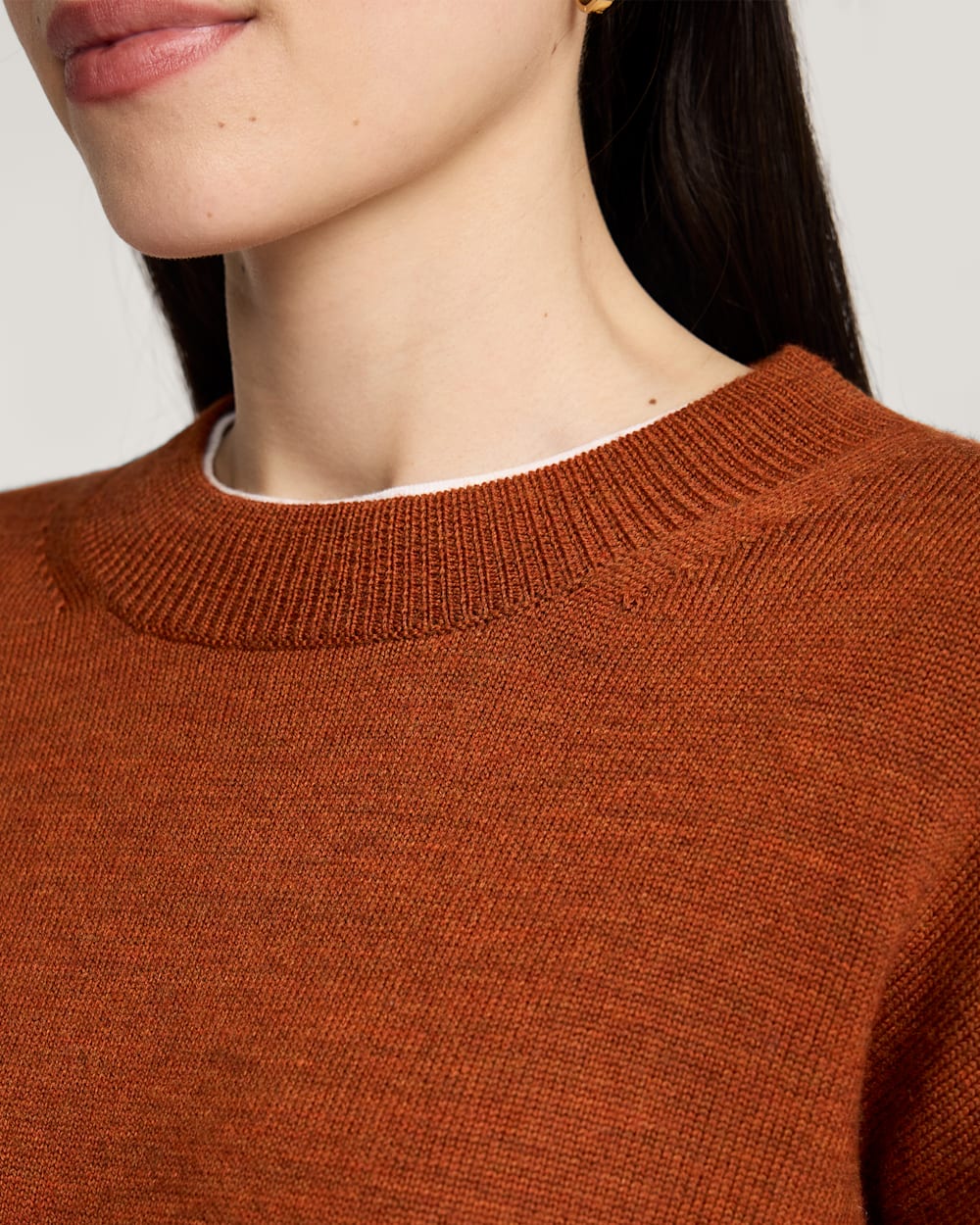 ALTERNATE VIEW OF WOMEN'S MERINO SWEATER IN SPICE HEATHER image number 4