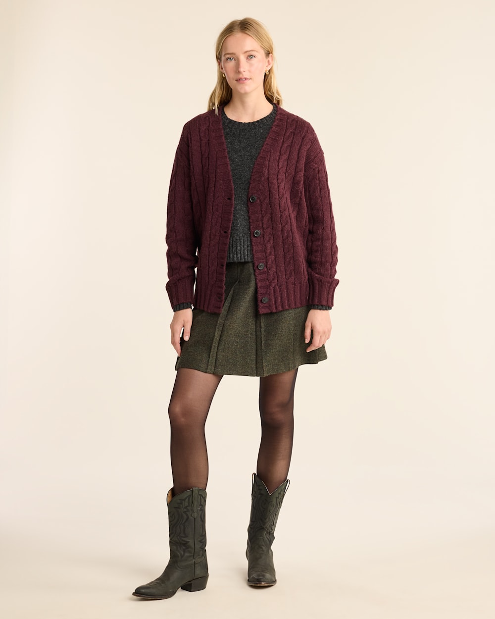 WOMEN'S SHETLAND COLLECTION FISHERMAN CARDIGAN IN BURGUNDY image number 1