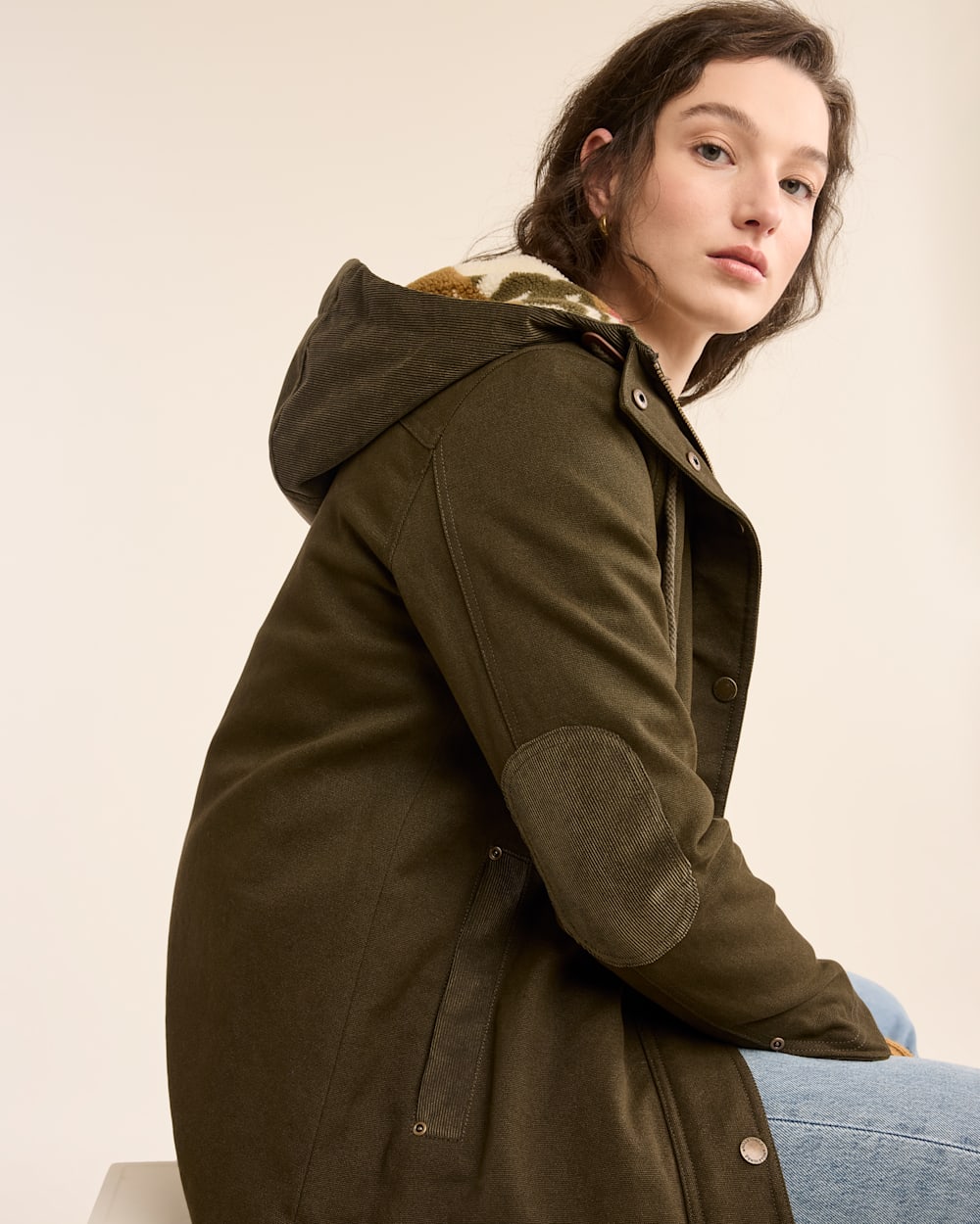 WOMEN'S CEDAR CREEK CANVAS PARKA IN DARK OLIVE image number 1