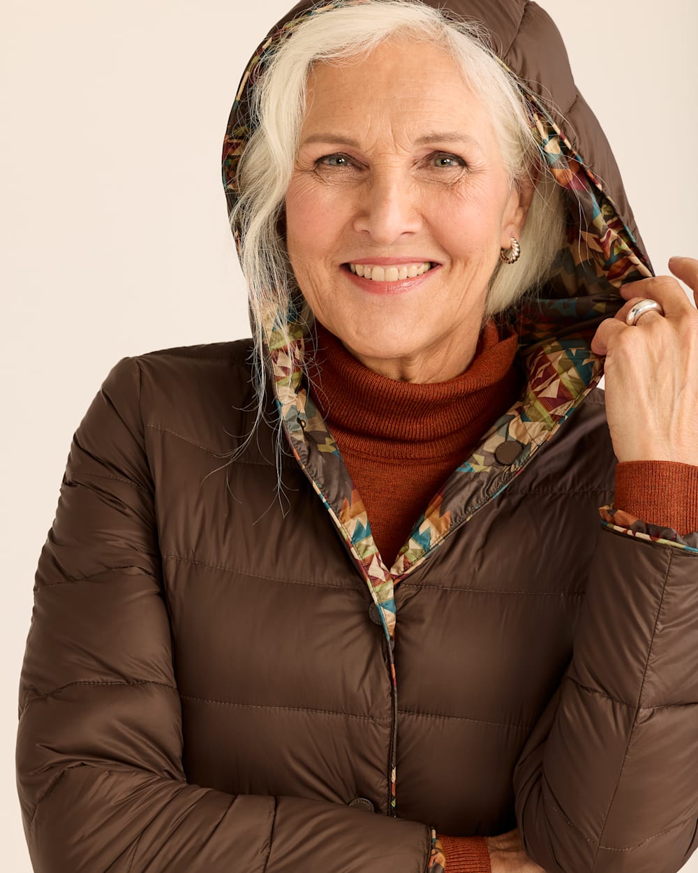 ALTERNATE VIEW OF WOMEN'S SOLSTICE CANYON REVERSIBLE JACKET IN BROWN MULTI image number 5