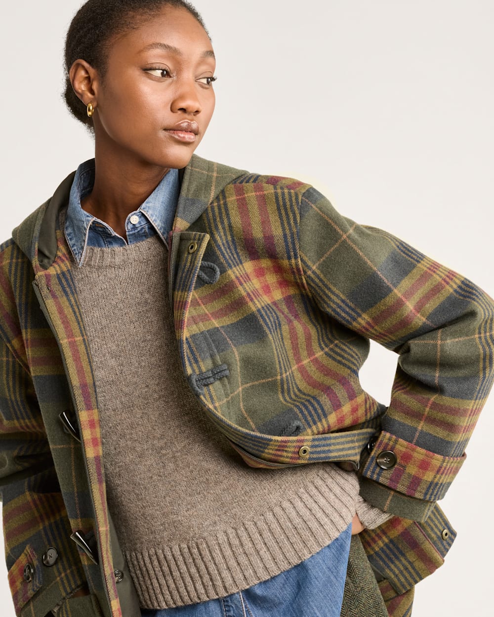 ALTERNATE VIEW OF WOMEN'S CAMP DUFFEL COAT IN NAVY/OLIVE CAMP PLAID image number 5