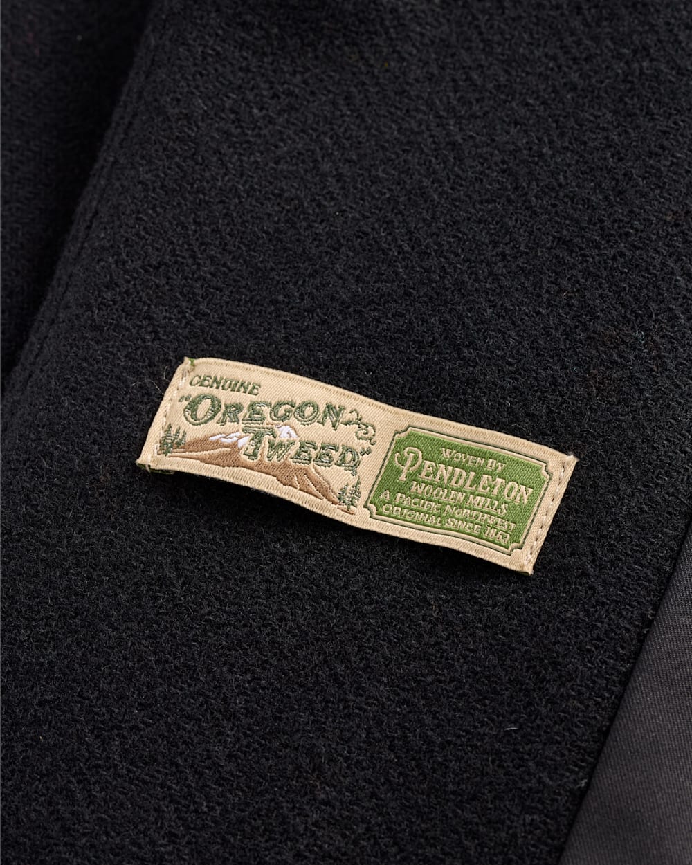ALTERNATE VIEW OF WOMEN'S DAVIS HERRINGBONE WOOL BLAZER IN BLACK image number 6