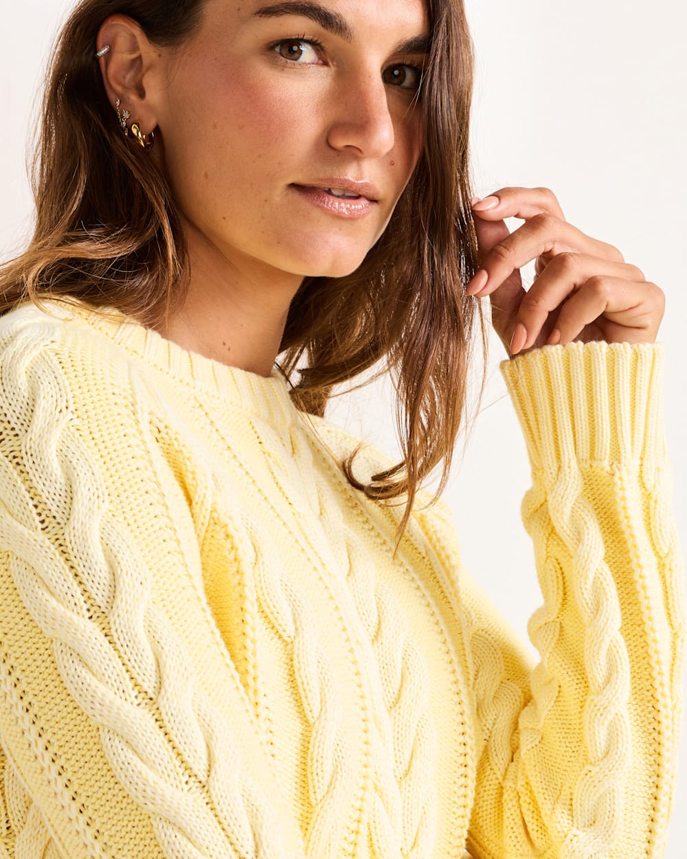 ALTERNATE VIEW OF WOMEN'S COTTON CABLE SWEATER IN BUTTER YELLOW image number 4