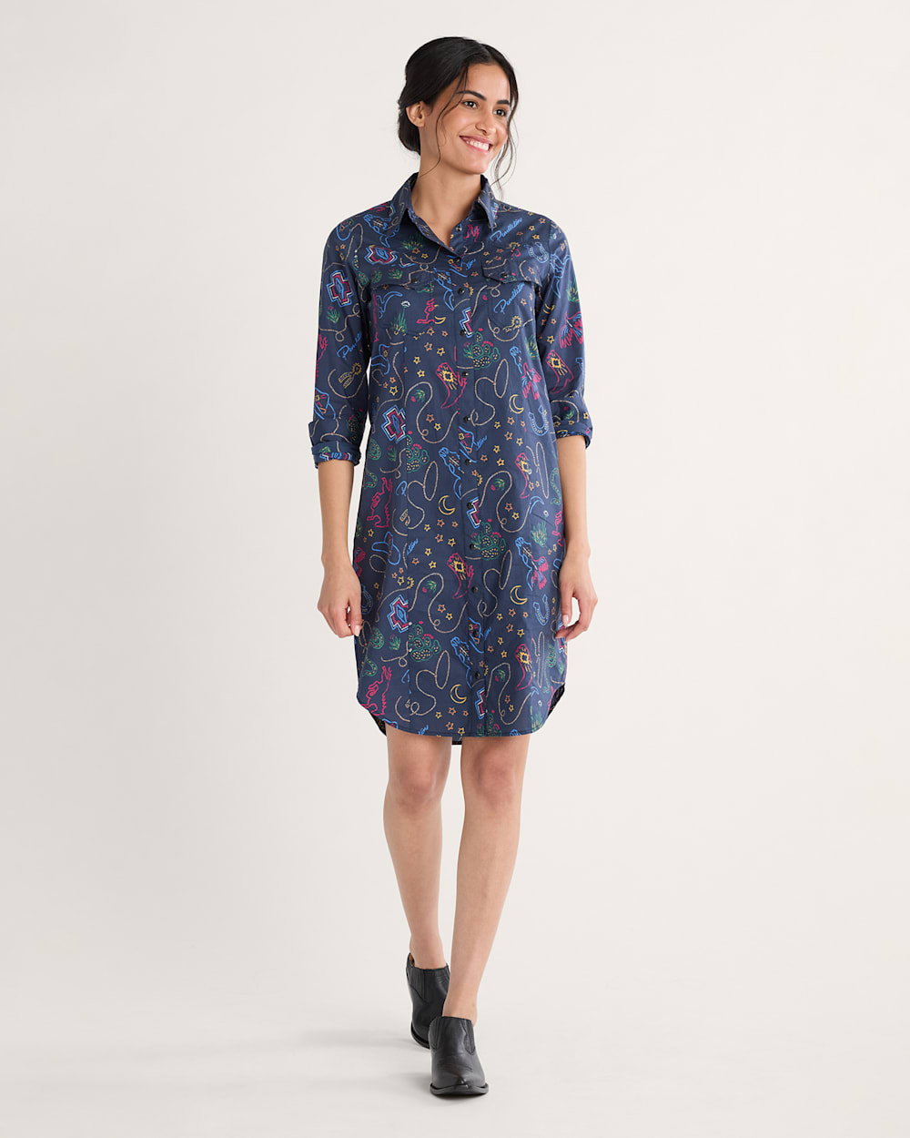 WOMEN'S WESTERN PRINT GAMBLER SHIRT DRESS IN NAVY BRIGHTS image number 1