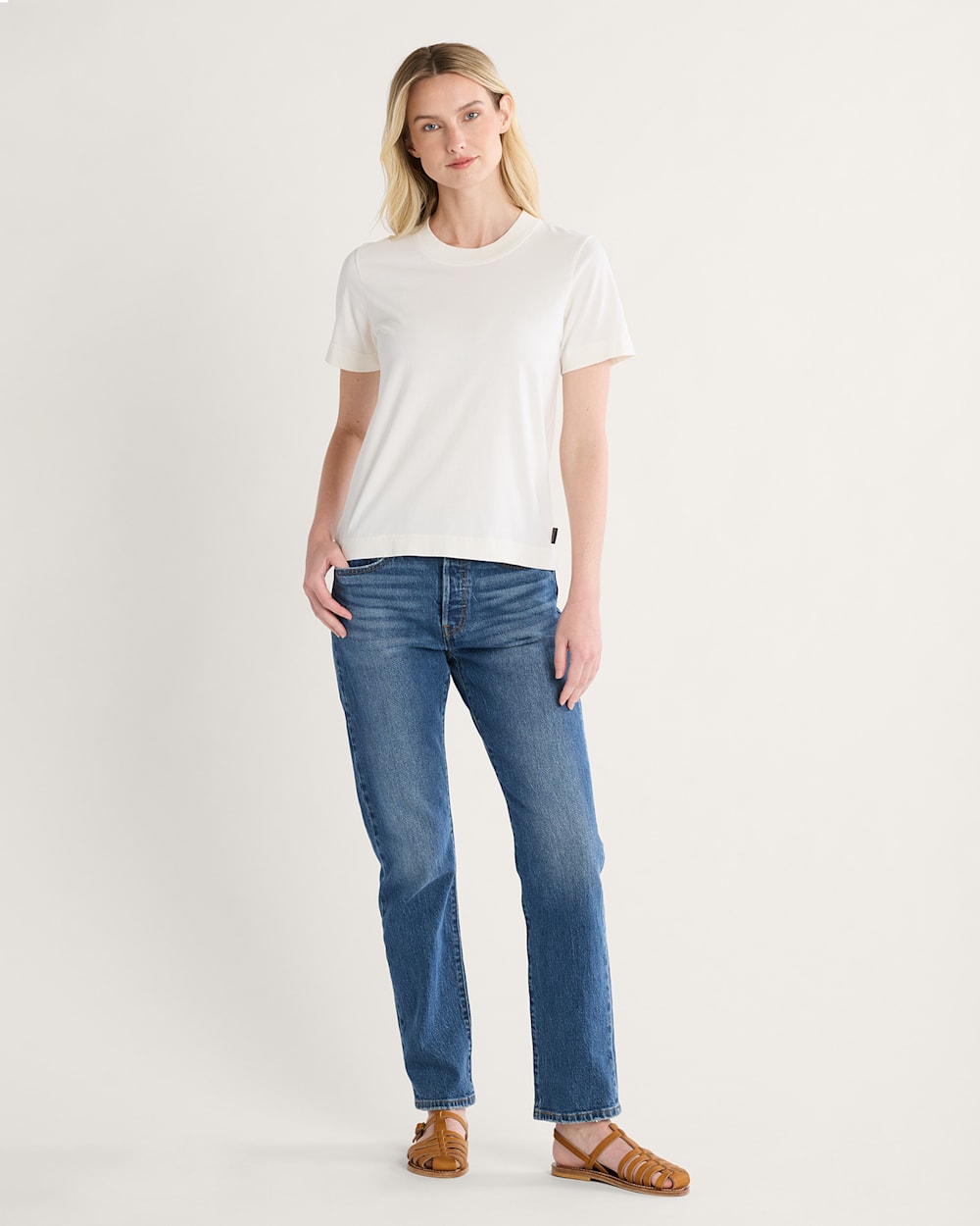 ALTERNATE VIEW OF WOMEN'S DESCHUTES TEE IN WHITE image number 4