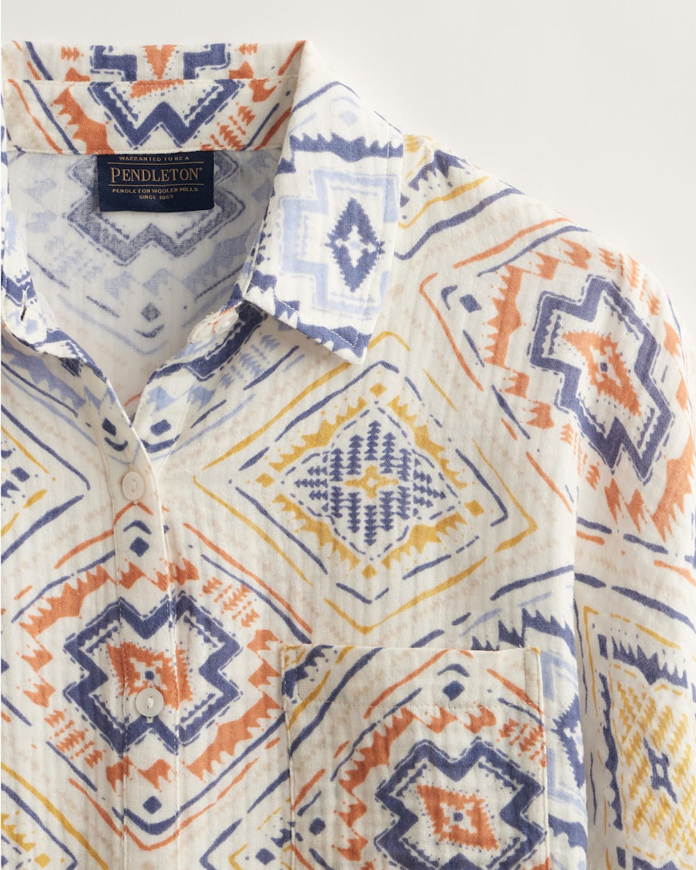 ALTERNATE VIEW OF WOMEN'S COTTON GAUZE SHIRT IN HARDING BANDANA PRINT image number 5