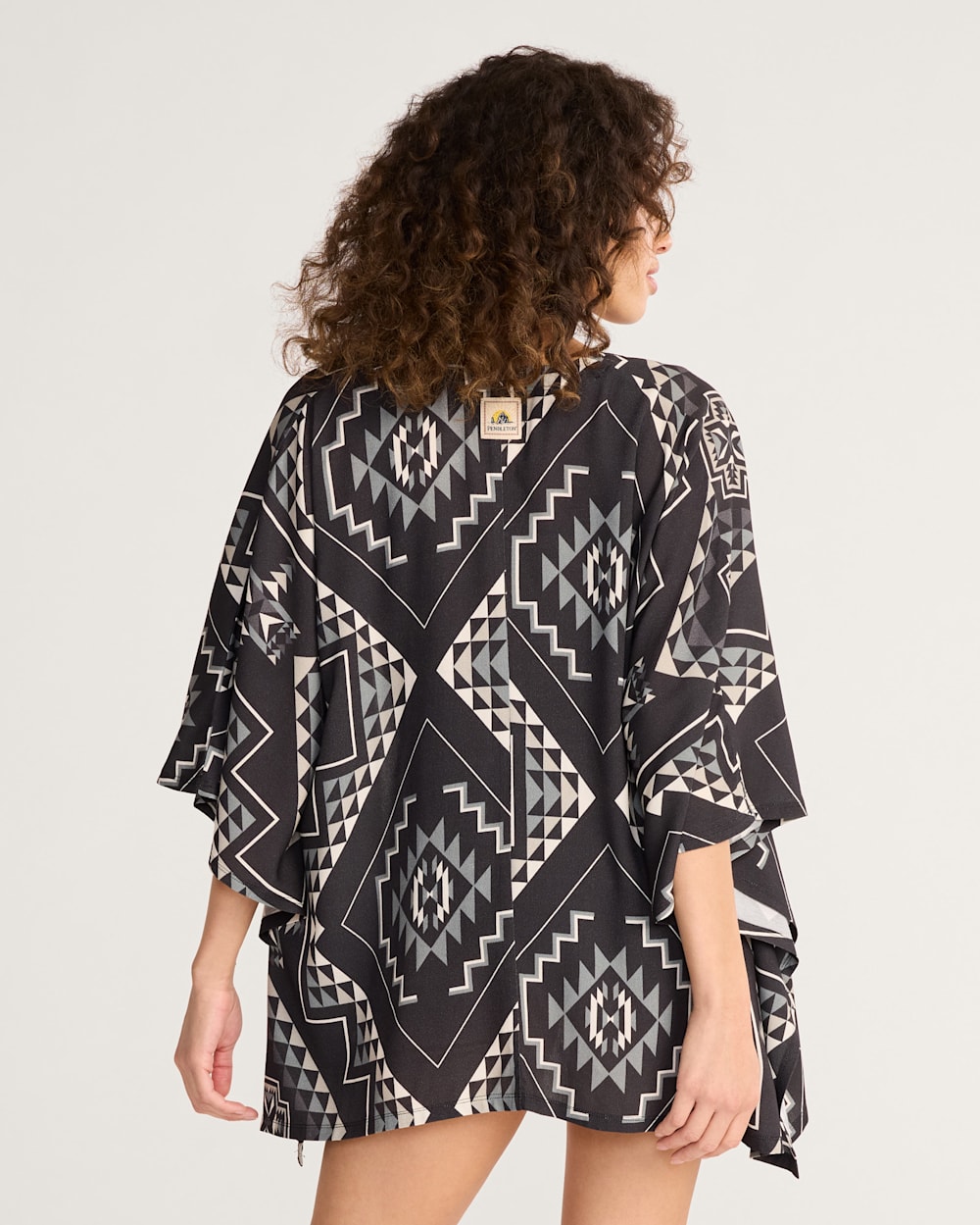 ALTERNATE VIEW OF OXBOW WOMEN'S OPEN-FRONT COVERUP IN BLACK/WHITE image number 2
