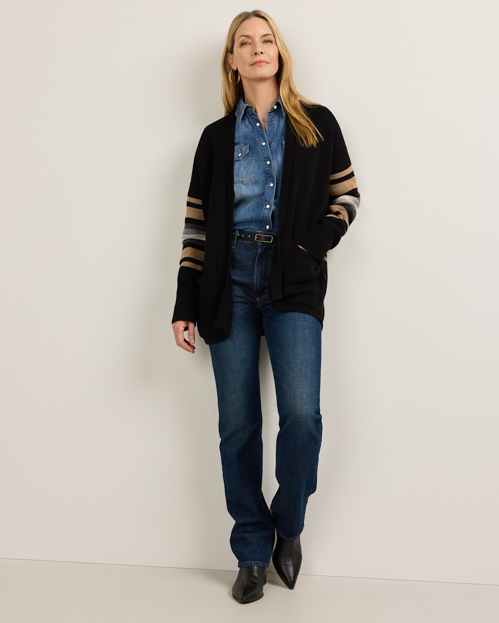 ALTERNATE VIEW OF WOMEN'S SIERRA SPRINGS COTTON CARDIGAN IN BLACK MIX image number 6