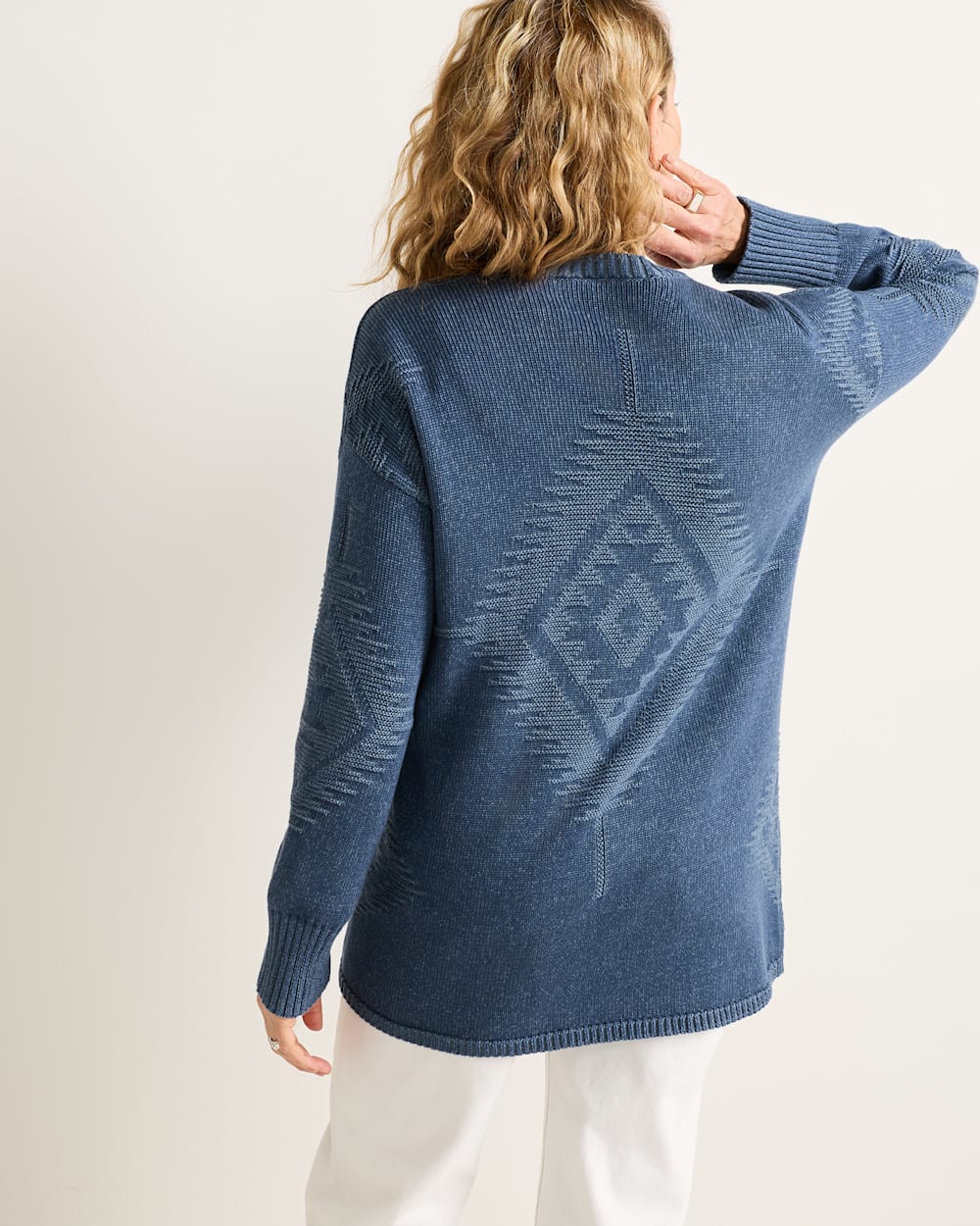 ALTERNATE VIEW OF WOMEN'S TEXTURED SIERRA SPRINGS CARDIGAN IN NAVY image number 2
