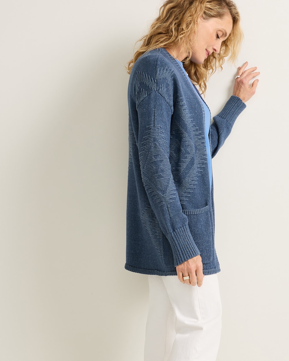 ALTERNATE VIEW OF WOMEN'S TEXTURED SIERRA SPRINGS CARDIGAN IN NAVY image number 3