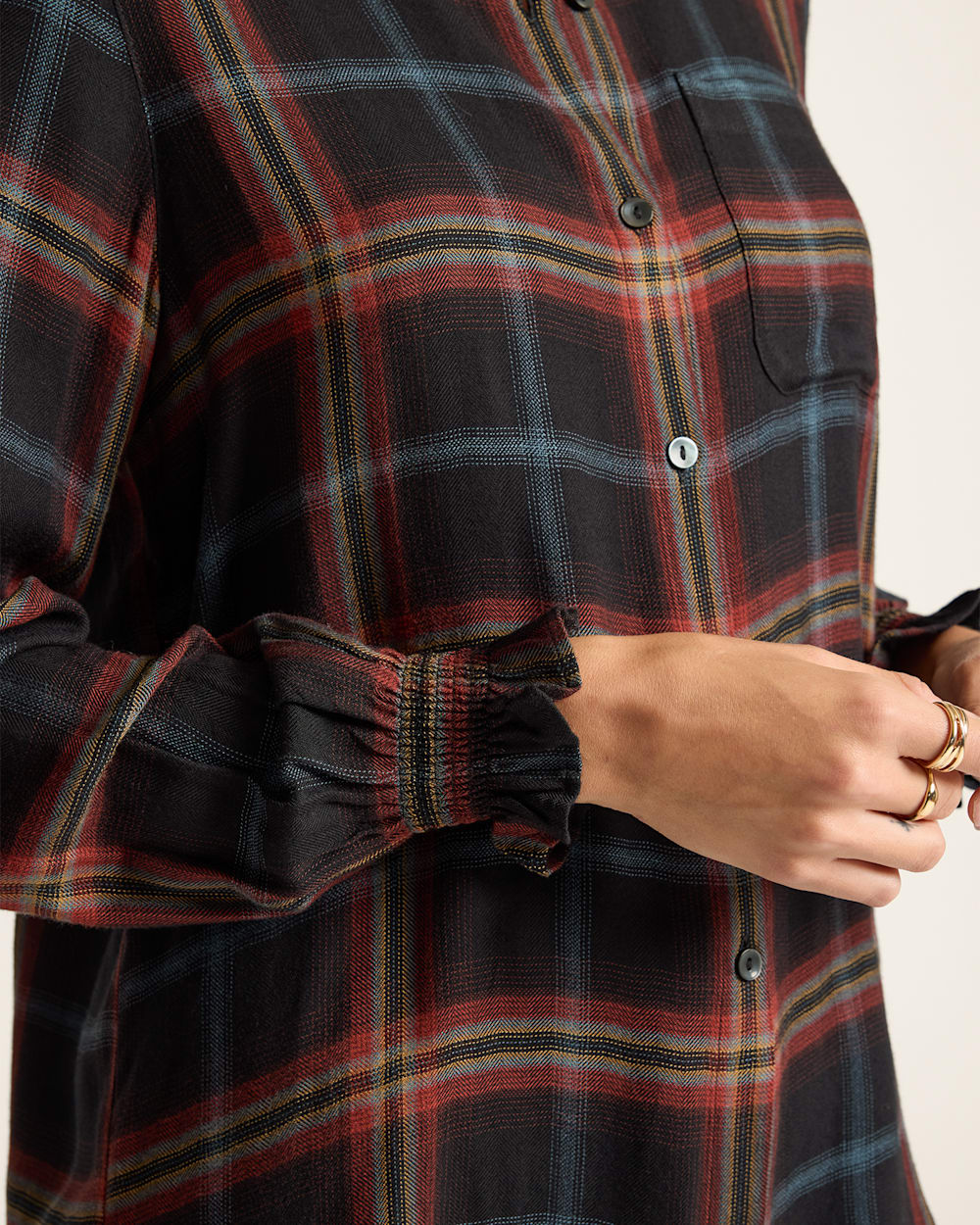 ALTERNATE VIEW OF WOMEN'S PLAID ZOE BLOUSE IN BLACK MULTI image number 4