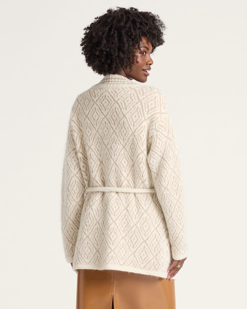 ALTERNATE VIEW OF WOMEN'S TEXTURED ALPACA CARDIGAN IN IVORY/TAN image number 2