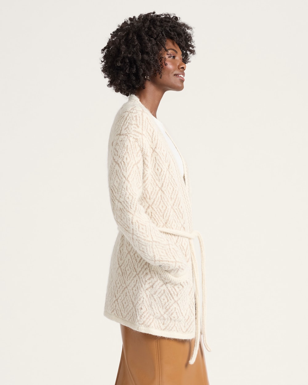 ALTERNATE VIEW OF WOMEN'S TEXTURED ALPACA CARDIGAN IN IVORY/TAN image number 3