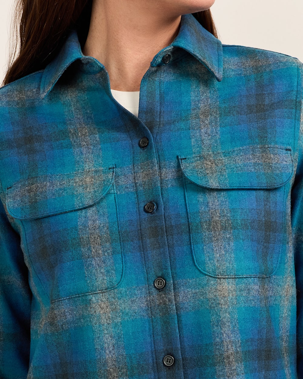 ALTERNATE VIEW OF WOMEN'S PLAID BOARD SHIRT IN TURQUOISE/BLUE OMBRE image number 5