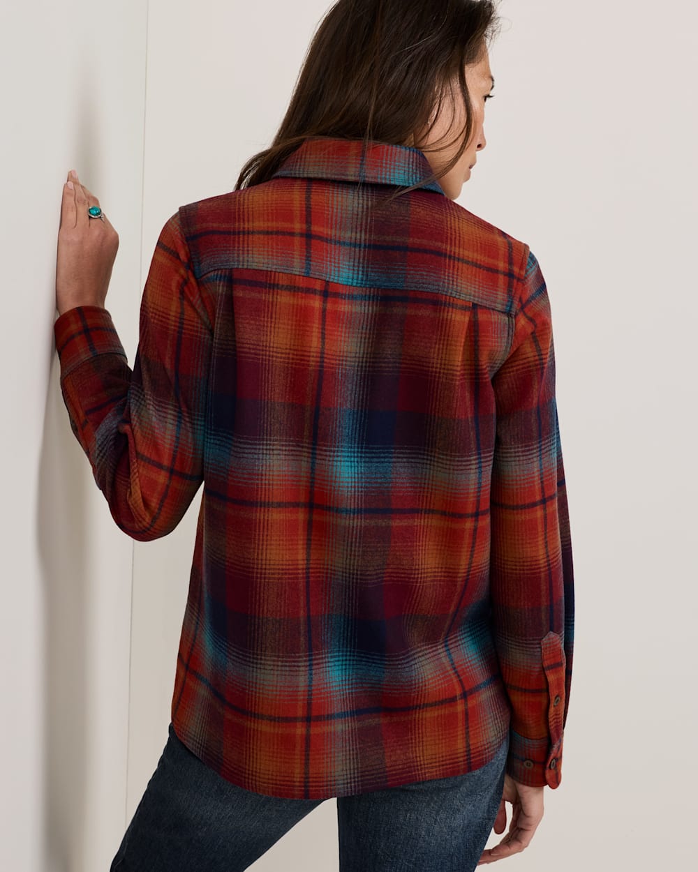 ALTERNATE VIEW OF WOMEN'S PLAID BOARD SHIRT IN MAROON/TEAL image number 4