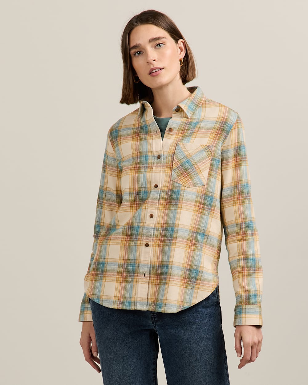 ALTERNATE VIEW OF WOMEN'S PLAID COTTON FLANNEL RELAXED SHIRT IN IVORY MULTI PLAID image number 4