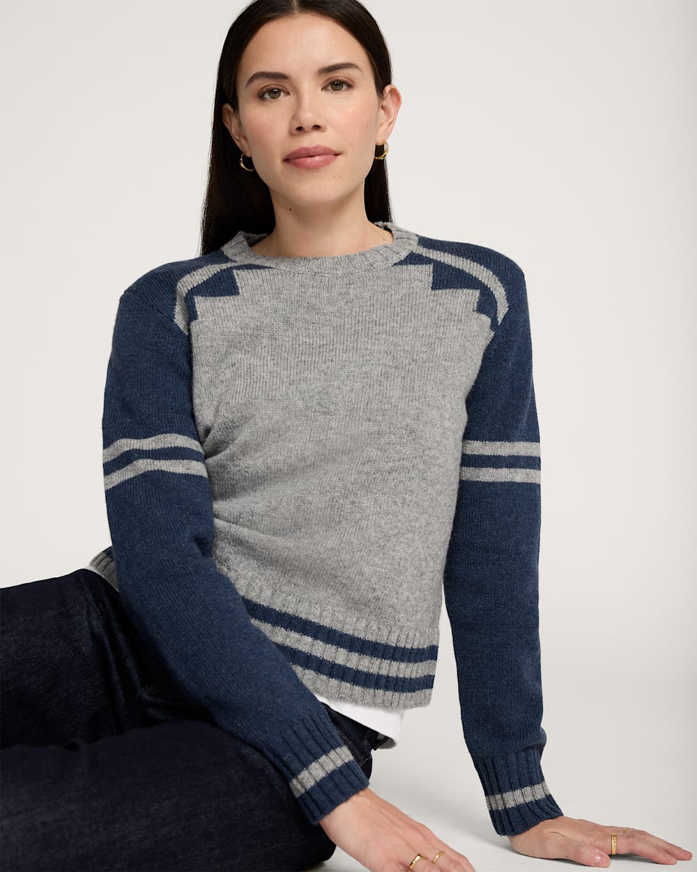 WOMEN'S GRAPHIC SHETLAND COLLECTION SWEATER IN GREY/BLUE HEATHER image number 1