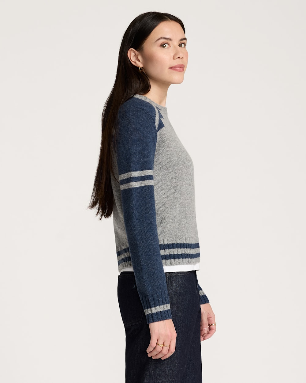 ALTERNATE VIEW OF WOMEN'S GRAPHIC SHETLAND COLLECTION SWEATER IN GREY/BLUE HEATHER image number 3