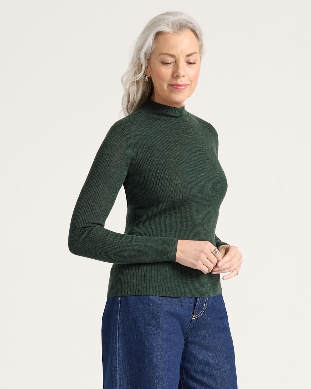 ALTERNATE VIEW OF WOMEN'S RIB MERINO MOCKNECK IN FOREST HEATHER image number 3