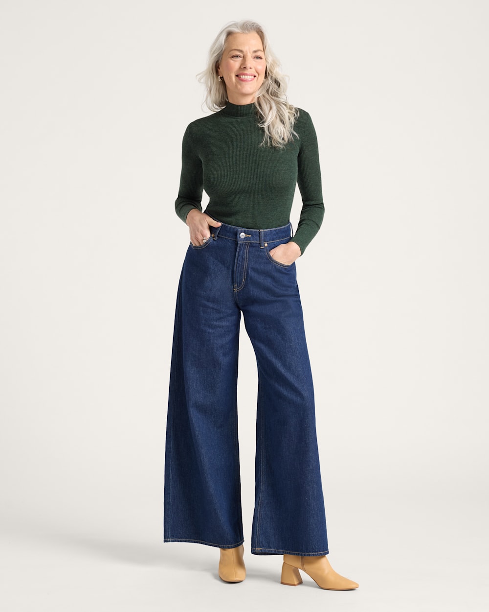 ALTERNATE VIEW OF WOMEN'S RIB MERINO MOCKNECK IN FOREST HEATHER image number 5