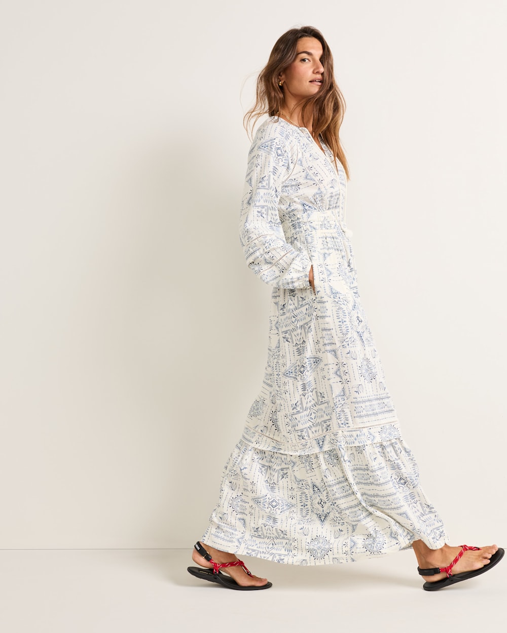 ALTERNATE VIEW OF WOMEN'S ATHENA MAXI DRESS IN BLUE LAUREL GROVE image number 3