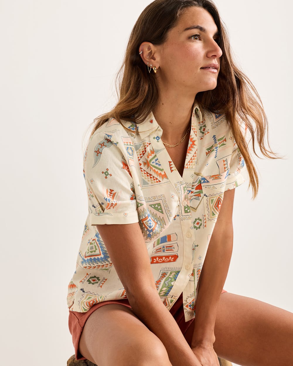 WOMEN'S SHORT-SLEEVE HARLOW LINEN SHIRT IN IVORY MULTI image number 1
