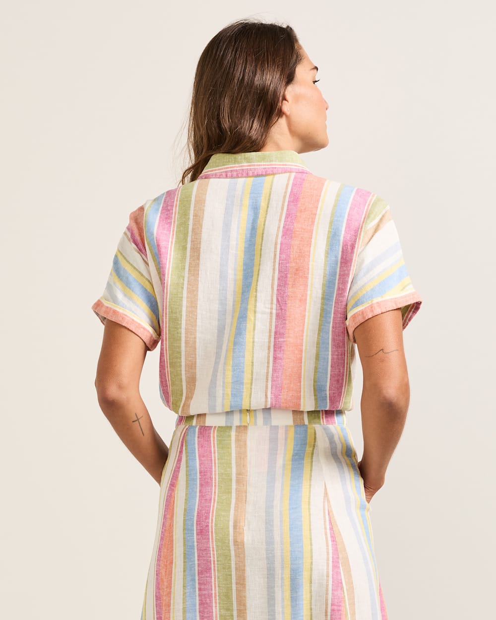 ALTERNATE VIEW OF WOMEN'S SHORT-SLEEVE STRIPE LINEN SHIRT IN IVORY MULTI STRIPE image number 2