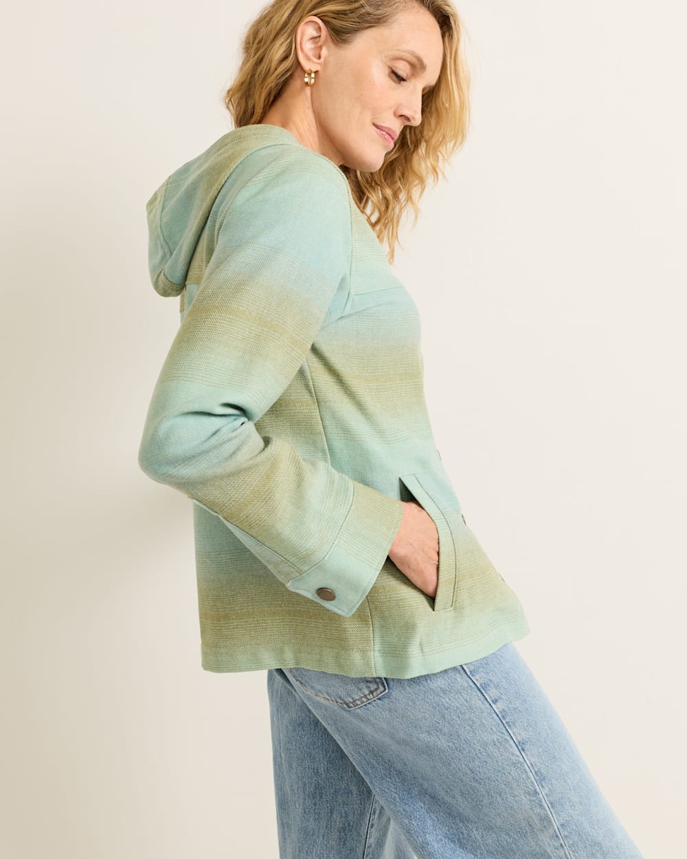ALTERNATE VIEW OF WOMEN'S OMBRE TRAILSIDE WOOL HOODIE IN TEAL/TAN image number 3