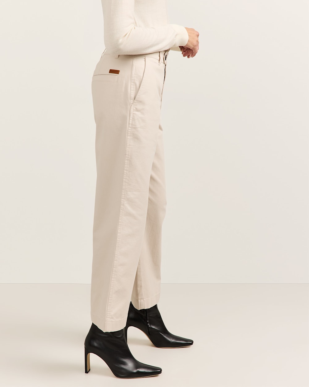 ALTERNATE VIEW OF WOMEN'S COTTON CHORE PANTS IN ECRU image number 4