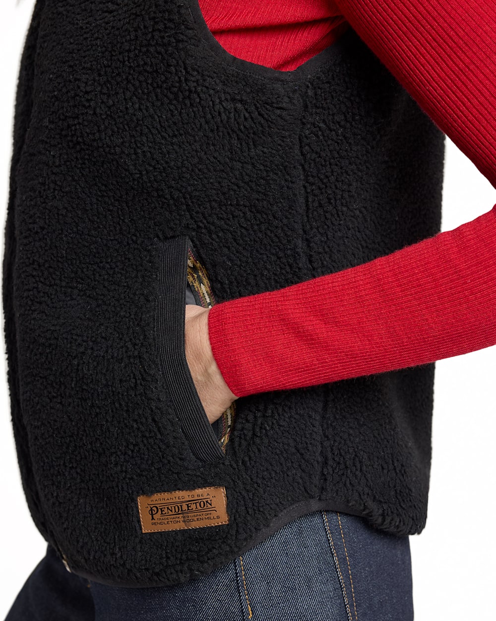 ALTERNATE VIEW OF WOMEN'S LAUREL FLEECE VEST IN BLACK image number 5