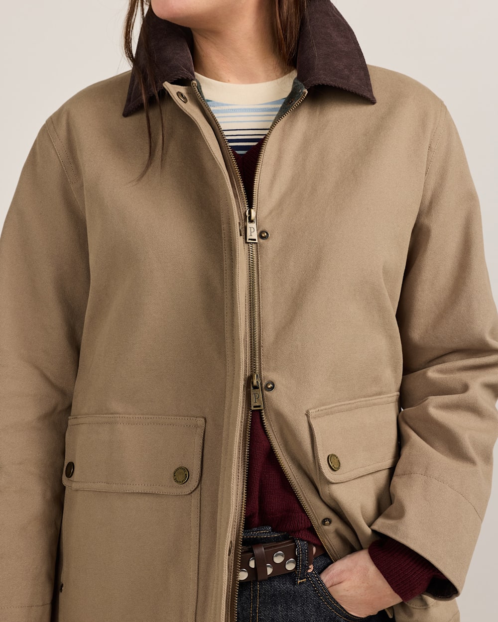 ALTERNATE VIEW OF WOMEN'S CASCADES CANVAS BARN COAT IN OLD OAK image number 5